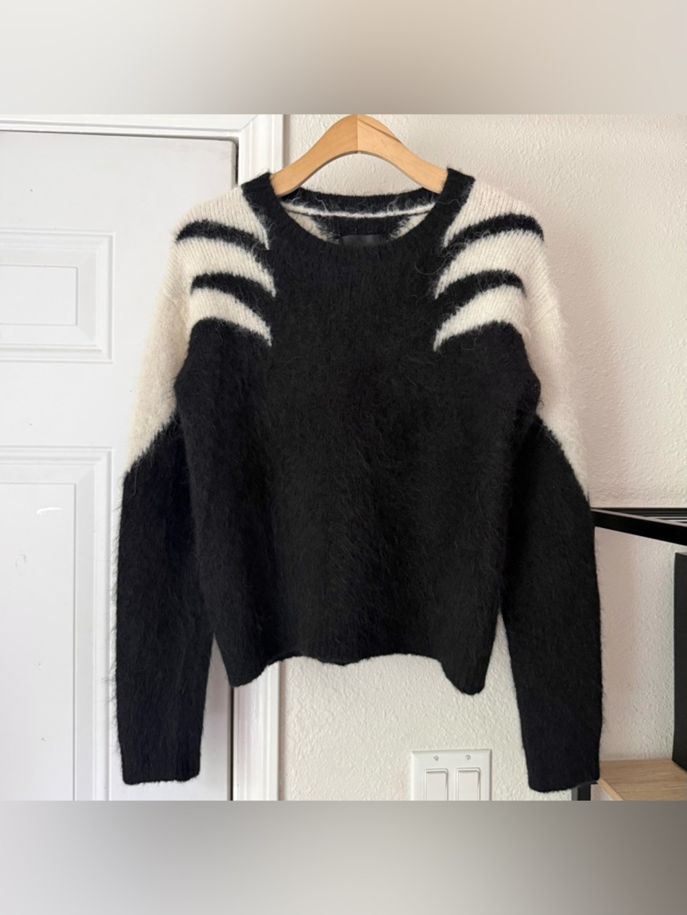 RTA black and white fuzzy alpaca crew neck pullover sweater